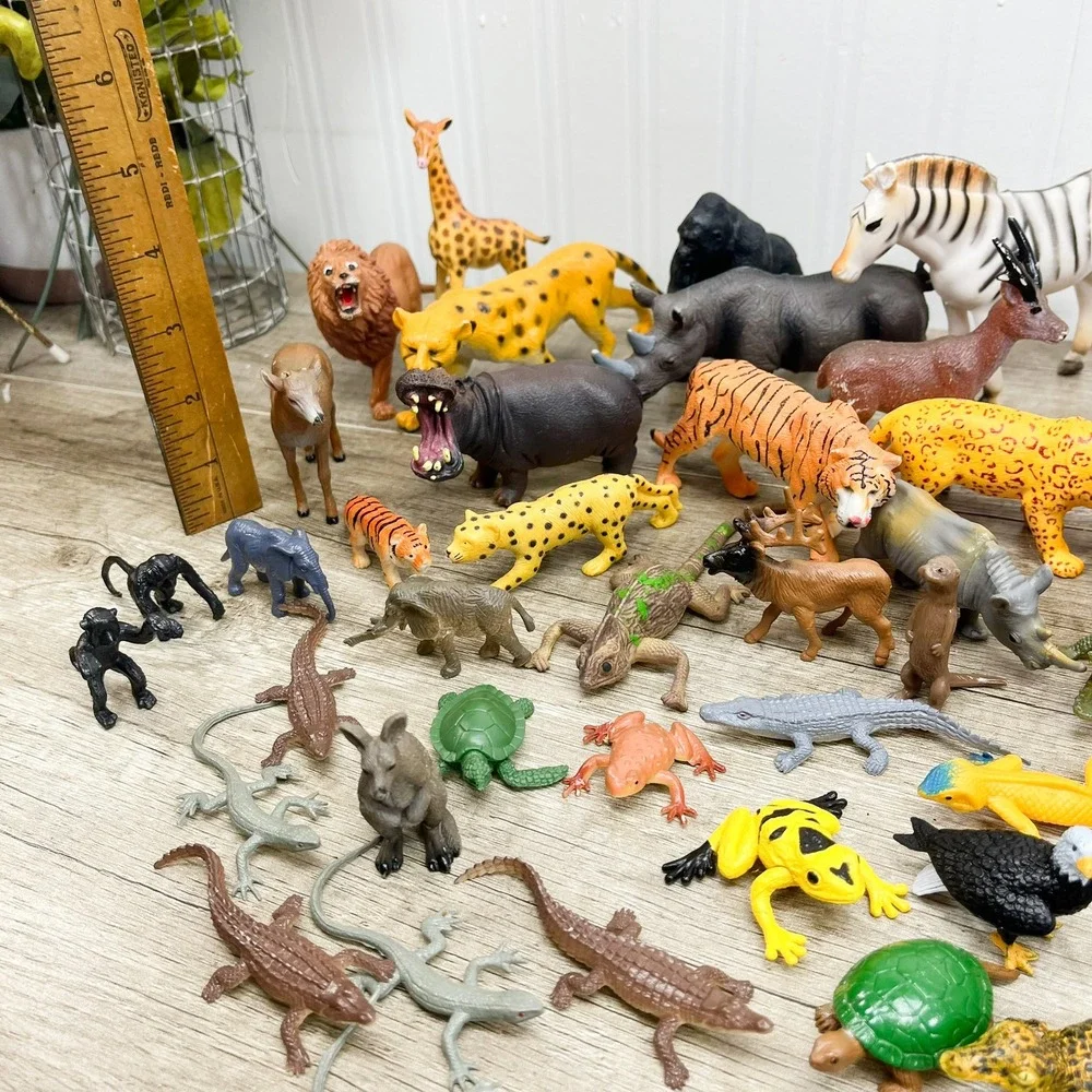 Huge Lot Assorted Plastic Animal Figurines Safari Zoo Reptiles Snakes